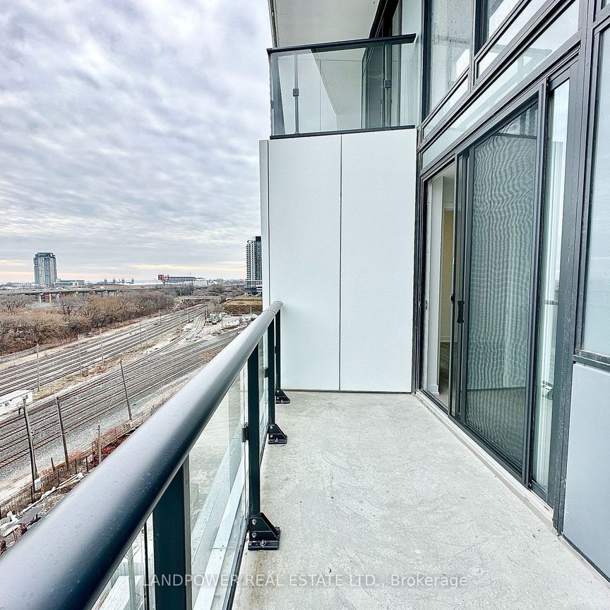 For Lease - 9 Tecumseth Street Unit# 802, Toronto, Ontario - Photo 1