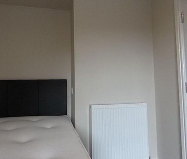 5 bedroom private hall to rent - Photo 3