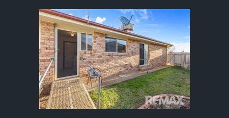 Low Maintenance Living in Bourkelands - Photo 2