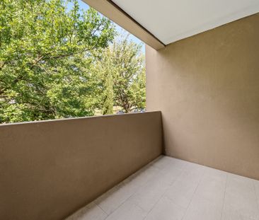 10/135 Limestone Avenue, Braddon ACT 2612 - Apartment For Rent | Do... - Photo 5