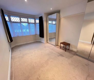 4 bedroom semi-detached house to rent - Photo 2