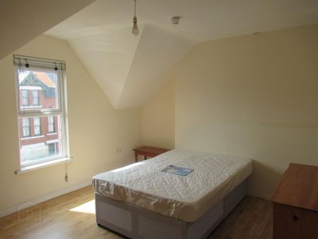 117 Agincourt Avenue, Belfast, BT7 1QD - Photo 2