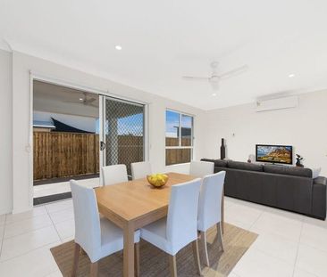 Low-Maintenance Modern Comfort in the Heart of Oonoonba! - Photo 3