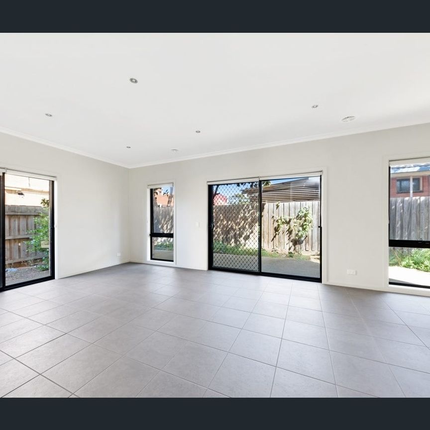 THIS PROPERTY FEATURES: - Photo 1