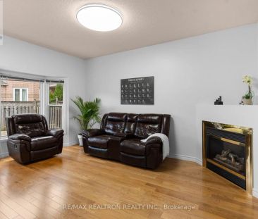 1520 SANDHURST CRESCENT - Photo 2