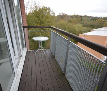 1 bedroom flat to rent - Photo 2