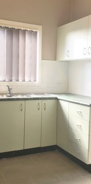 32B Henry Lawson Drive, Peakhurst NSW 2210 - House For Rent | Domain - Photo 1