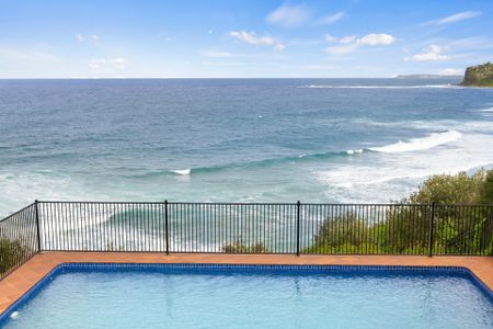 Sought after oceanfront home on Bilgola Beach - Photo 4