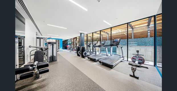 Modern City Living With Lakeside Lifestyle!! - Photo 1