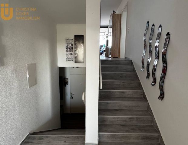 Moderne – 5 Zimmerwohnung – schicke Einbauküche 2 Tiefgaragenstellplätze - Photo 1