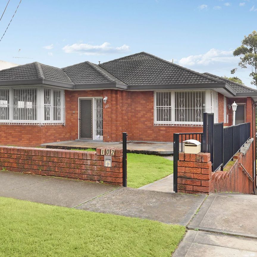 102 Tunstall Avenue, Kingsford. - Photo 1