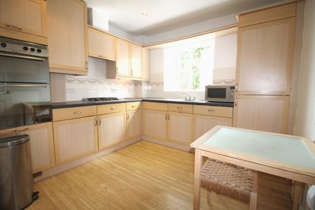 2 bedroom apartment to rent - Photo 5