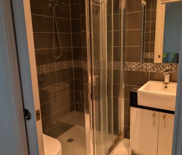 Altona Meadows - Photo 5