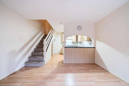 Waverley Court, Woking, GU22 - Photo 2