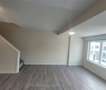 Condo Townhouse For Lease | E8068120 - Photo 5