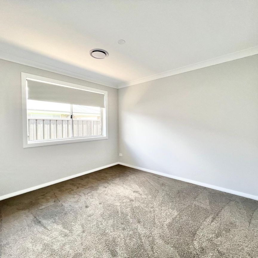 2 Parklands Way - Photo 1