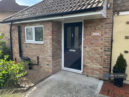 1 bedroom semi-detached house to rent - Photo 4