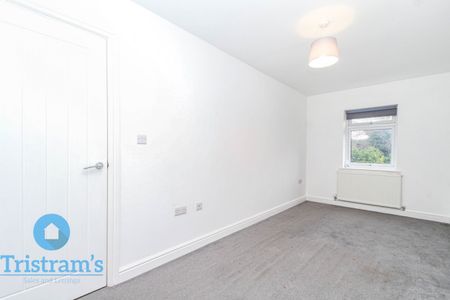 3 bed Town House for Rent - Photo 3