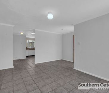 3x1 HOME IN CONVENIENT LOCATION - Photo 1