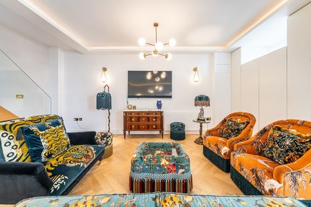 2 bedroom mews to rent - Photo 5