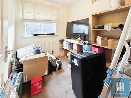 Croft Court, Mount Lane, Rastrick, Brighouse, HD6 - Photo 5