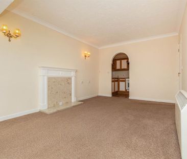 1 bedroom retirement property to rent - Photo 3