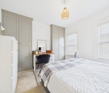 3 bedroom terraced house to rent - Photo 6