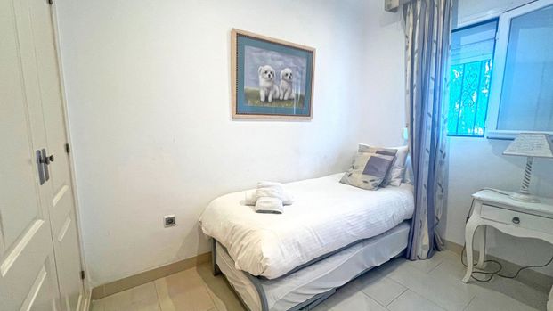 Middle Floor Apartment in Marbella - Photo 1