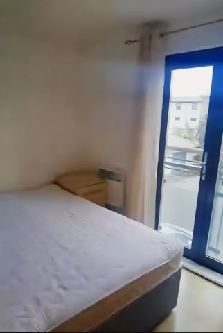 2 bedrooms 2 bathrooms - Photo 3