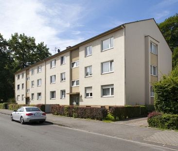 Moderne Wohnung in Reisholz mit neuen Vinyl-Böden - Foto 2