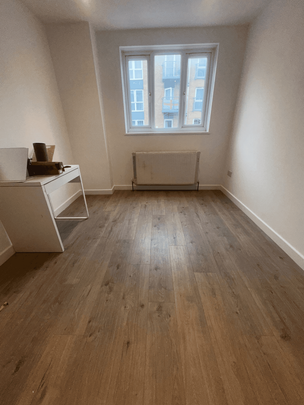 6 bedroom semi-detached house to rent - Photo 1