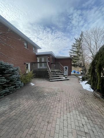 Detached Home For Lease | W8128546 - Photo 3