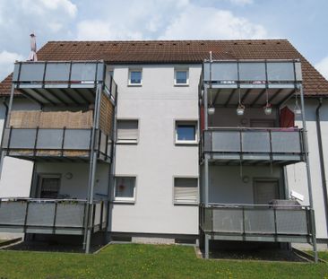 Nur mit Wohnberechtigungsschein: Sonnige 3-Zimmerwohnung mit Balkon - Photo 3