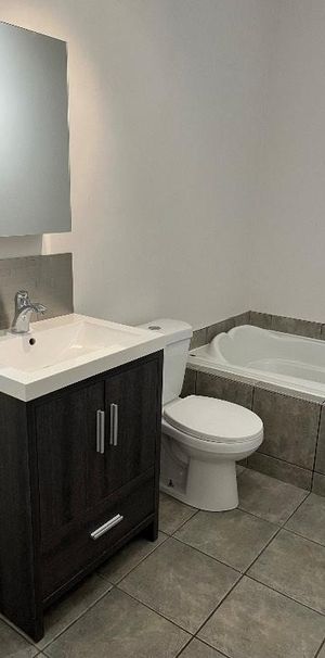 Logement condo à louer - Photo 1