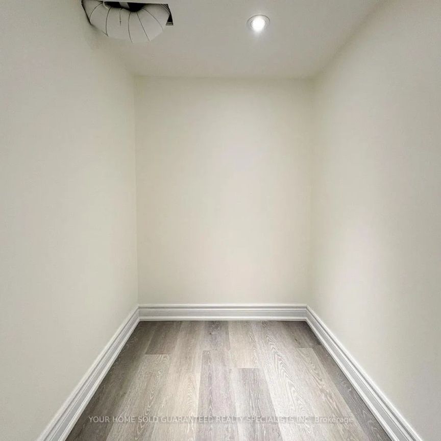 29 BLOOMFIELD TRAIL - Photo 1