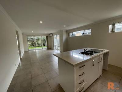 Available for Low Income Candidates - 3 month lease ONLY! - Photo 4