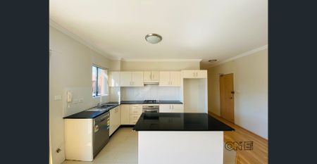 #SPACIOUS 2 BEDROOM UNIT#2MINS FROM LIDCOMBE STATION - Photo 4