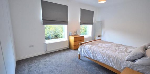 1 Bedroom Apartment To Let - Photo 2