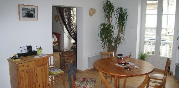 Location Appartement 3 pièces 105m² LA FLECHE 72200 - Photo 2
