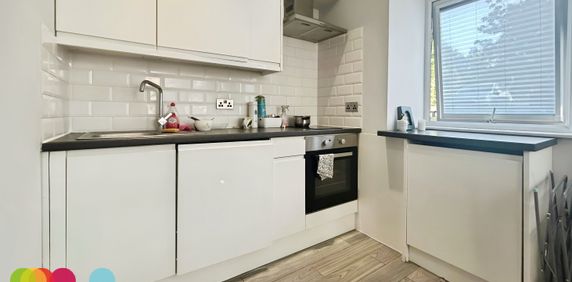 Whitehall Road, Colchester - Photo 2