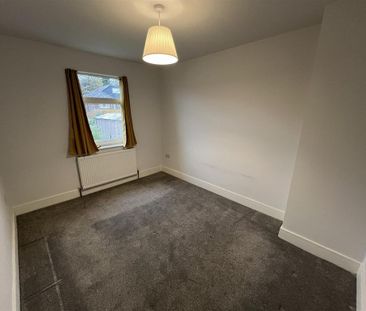 2 bedroom semi-detached house to rent - Photo 5