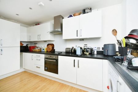 Pankhurst Avenue - Photo 5