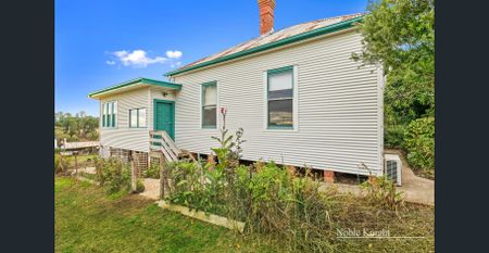 Beautiful Period Home! - Photo 3