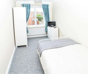 Duchess Close, Bridgwater, TA6 - Photo 6