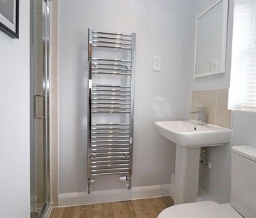 3 bedroom link detached house to rent - Photo 1