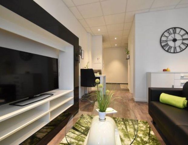 1-Zimmer-Apartment für 2 Personen, möbliert und voll ausgestattet, zentral in Niederrad - Foto 1