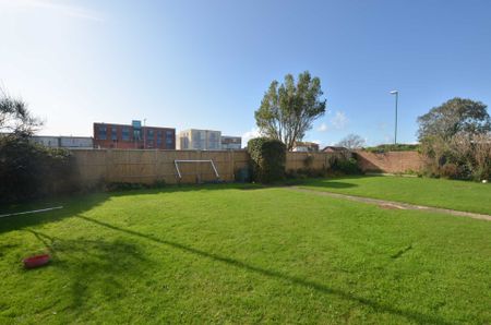 Foxwarren Close, West Wittering - Photo 5