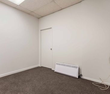 Tidy 2 bedroom apartment - Photo 2