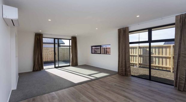 Ravenswood - Spacious Family Home! - Photo 1