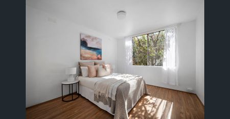 Easy living in leafy Hawthorn - Photo 2